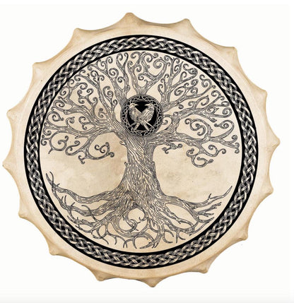 Sélection de tambours Chamanique avec motifs, modèles au choix de Ø 50. Très bonne qualité, parfait pour découvrir ou se perfectionner. Vendu avec maillet !
