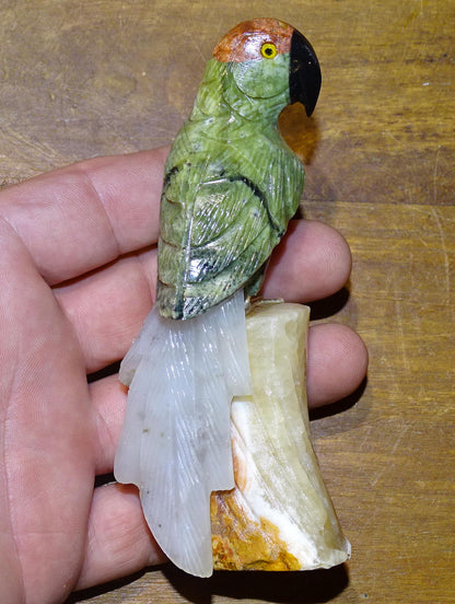 Statuette de Perroquet 'Amazone' Fait Main – Pièce Artisanale aux Très Belles Finitions, Objet Décoratif Unique et Élégant - 12 x 6 x 4 cm - 170,8 g