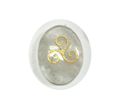 Lot de 6 pierres Wicca en cristal de roche – gravées de symboles dorés. 3,3 × 2,3 cm - 120 gr.