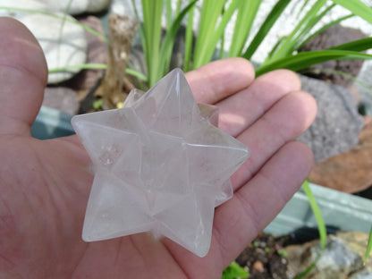 Etoile de Sirius (12 branches), 3 pierres au choix : Améthyste, Quartz rose ou Cristal de roche. De 15 à 85 millimètres. Très belle qualité !