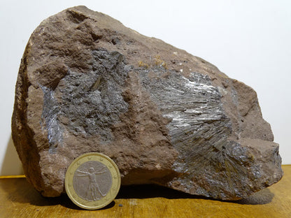 Pyrolusite, spécimen brut - 130 mm x 90 x 65 - 705 gr.