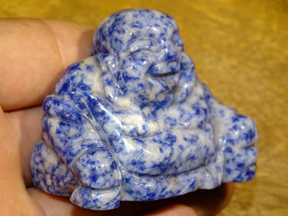Bouddha Rieur en lapis lazuli, taille de 50 millimètres de hauteur x 60 x 31 - très belle petite pièce !