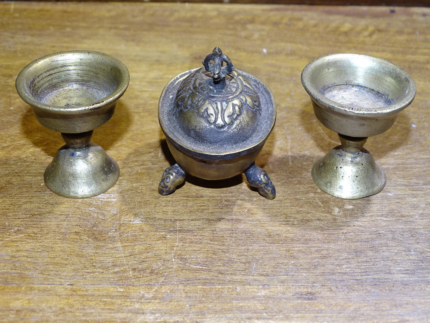 Set de Kapala et mini bougeoir pour Ghee, en bronze, magnifiques pièces anciennes de rituels, parfait pour une collection, exposition ou utlisation sur un Autel !