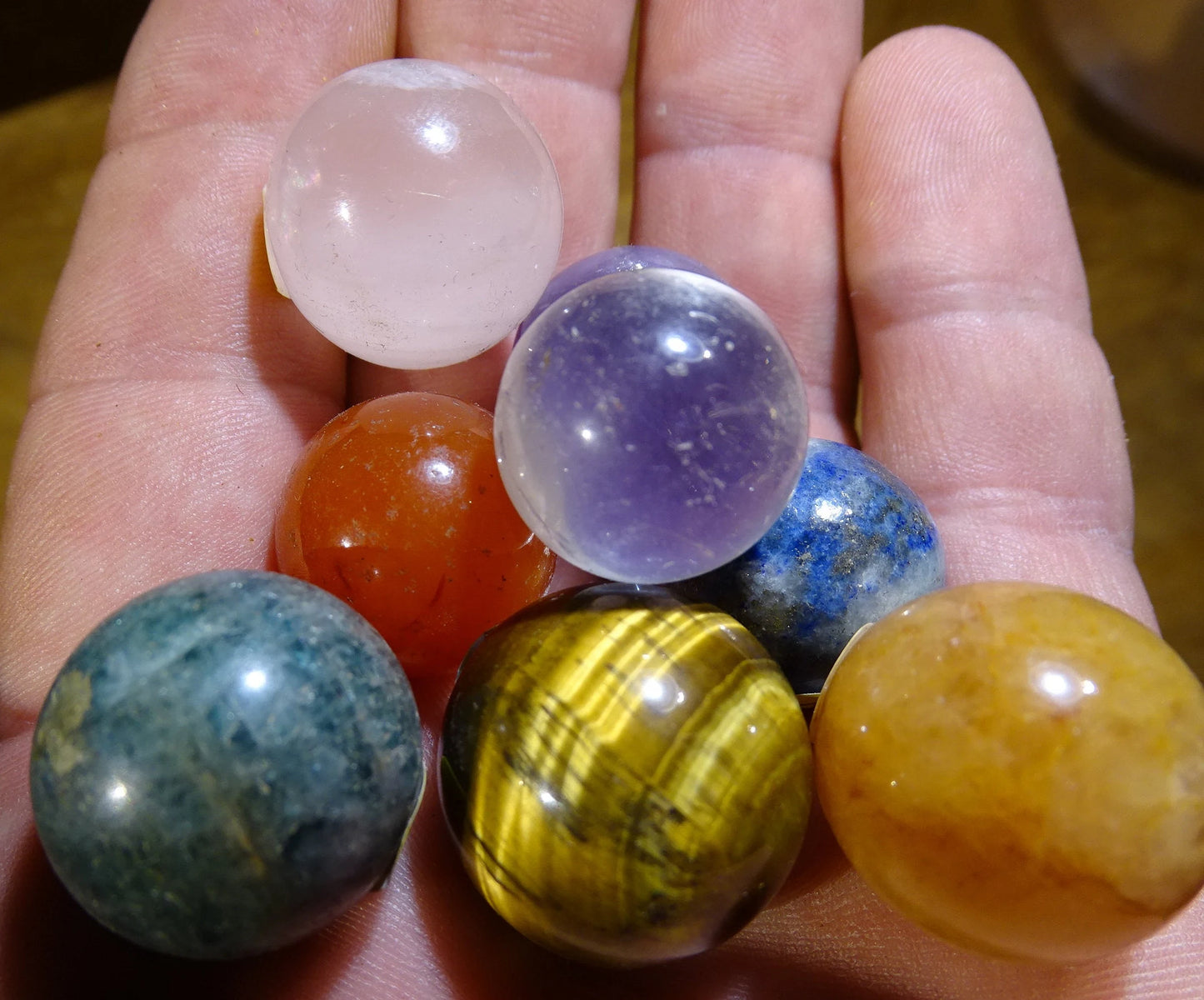Set de 7 sphères/ 7 chakras, en pierres de 20mm de diamètre, un kit parfait pour la lithothérapie, collection, exposition...!