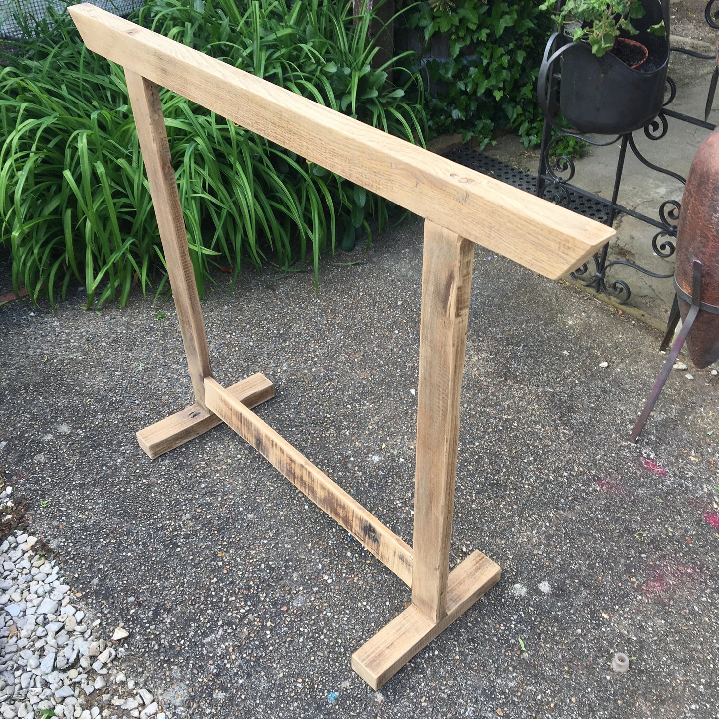 Supports en bois, pour gong ou tambour de 30 jusqu'à 110 cm. 3 modèles au choix, 2 finitions 'mate' ou 'brillante' !