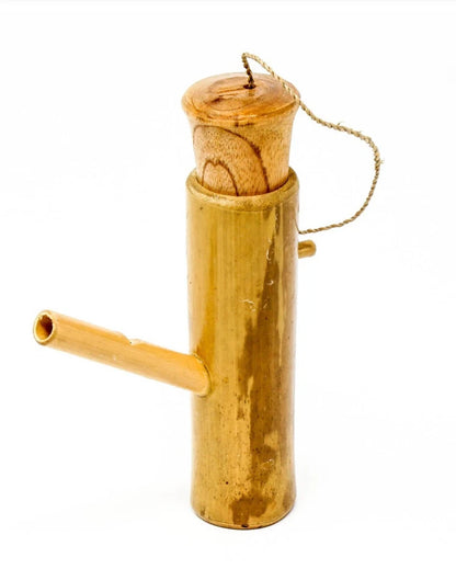 Sélection de sifflets en terre cuite, en bambou ou en bois. vendu seul ou en set de 5 pièces. Superbes pièces !