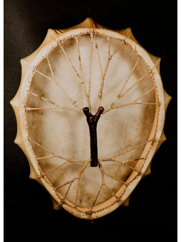 Tambour chamanique façon Sibérie de forme ovale – 64 x 50 x 7 cm - Vendu avec maillet en peau et housse !