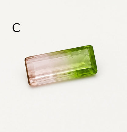 Tourmaline melon d'eau/ pastèque, 3 pierres fines au choix ou en lot de 7mm x 4 x 3 environ - 0,80 carat environ. Parfait en bijouterie, collection ,exposition...