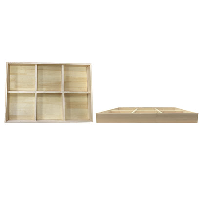 Plateau en bois (Pin) à 6 compartiments, idéal pour organiser et présenter vos objets, que ce soit pour des bijoux, des accessoires ou des articles de décoration