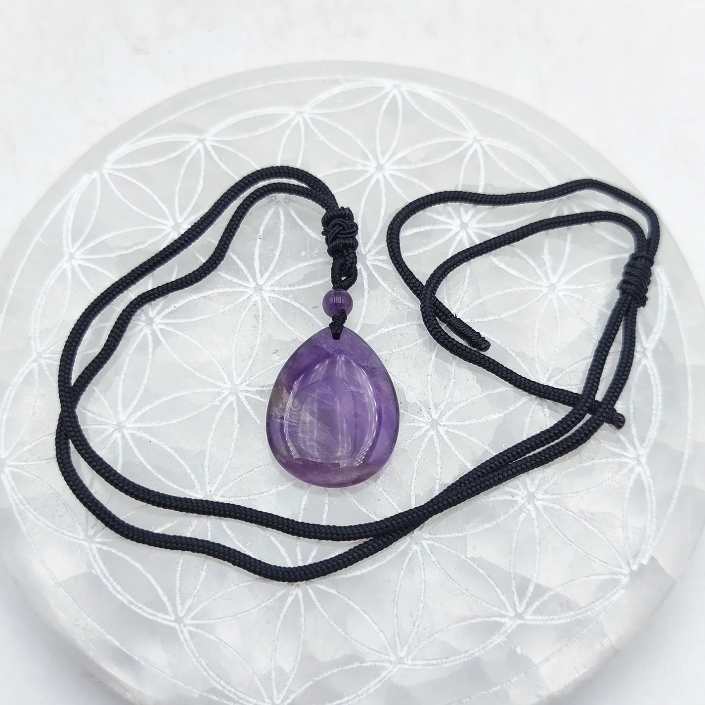 Pendentifs au choix à l'unité en forme de goutte + une perle sur cordon fantaisie – Qualité AA à AAA – ± 20 x 15 mm