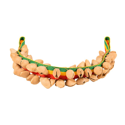 Hochets en grappes de coquilles de noix de juju (70 à 80), cousu sur un bracelet avec deux boucles - 4 graines au choix